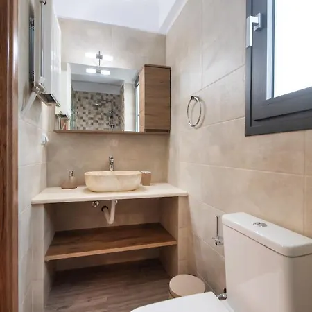 The αpartment Apartment *